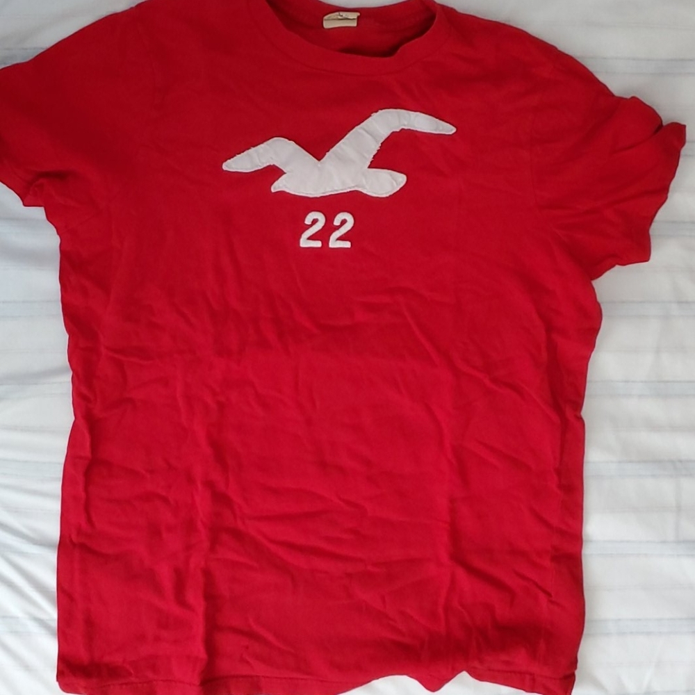 Red Hollister Tee